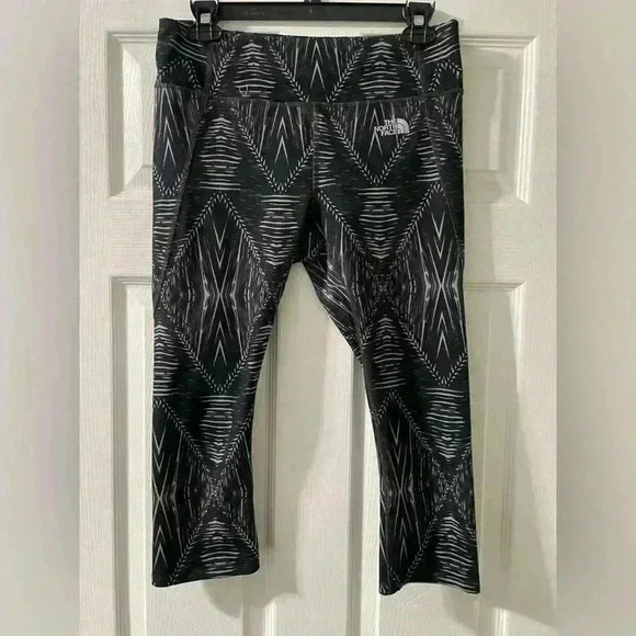 The North Face Women’s Motivation Print Cropped Leggings B92 - Picture 1 of 7